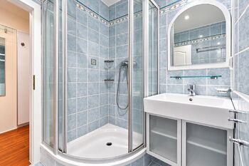 Pronájem bytu 2+kk v družstevním vlastnictví 39 m², Praha 4 - Kamýk