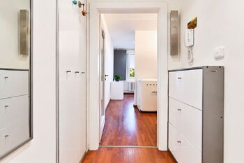 Pronájem bytu 2+kk v družstevním vlastnictví 39 m², Praha 4 - Kamýk
