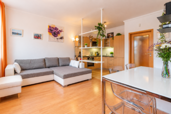 Prodej bytu 2+kk v osobním vlastnictví 50 m², Praha 5 - Stodůlky