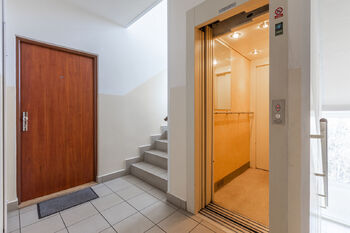 Prodej bytu 2+1 v osobním vlastnictví 63 m², Praha 9 - Letňany