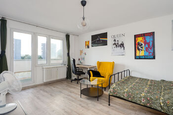 Prodej bytu 1+kk v osobním vlastnictví 37 m², Hradec Králové