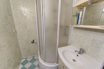 Prodej bytu 2+1 v osobním vlastnictví 62 m², Praha 8 - Bohnice