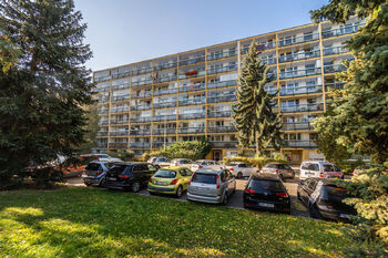 Prodej bytu 2+1 v osobním vlastnictví 62 m², Praha 8 - Bohnice