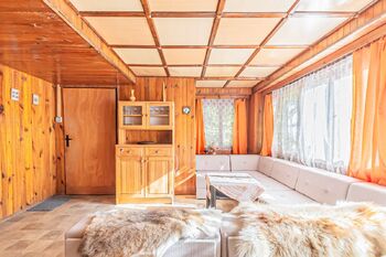 1.patro - obytná místnost  - Prodej chaty / chalupy 70 m², Družec