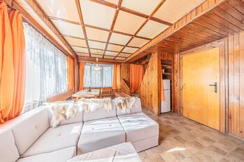 1.patro - obytná místnost - Prodej chaty / chalupy 70 m², Družec
