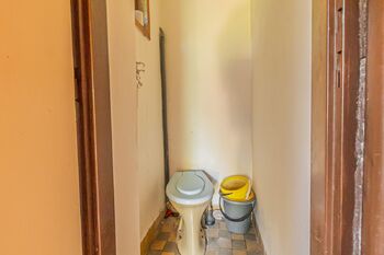 WC v přízemí - Prodej chaty / chalupy 70 m², Družec