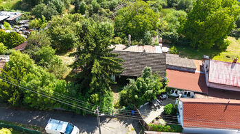 Prodej pozemku 914 m², Chrášťany