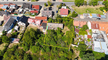 Prodej pozemku 914 m², Chrášťany