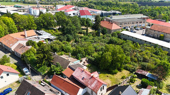 Prodej pozemku 914 m², Chrášťany