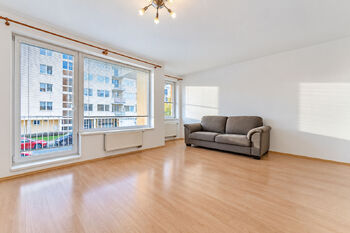 Pronájem byt 1+kk, 44 m2+balkon, Dusíkova, Lesná, Brno - Pronájem bytu 1+kk v osobním vlastnictví 44 m², Brno