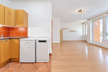 Pronájem byt 1+kk, 44 m2+balkon, Dusíkova, Lesná, Brno - Pronájem bytu 1+kk v osobním vlastnictví 44 m², Brno