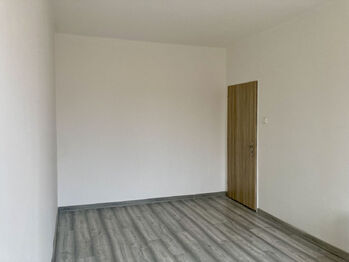 Pronájem bytu 2+1 v osobním vlastnictví 48 m², Chomutov
