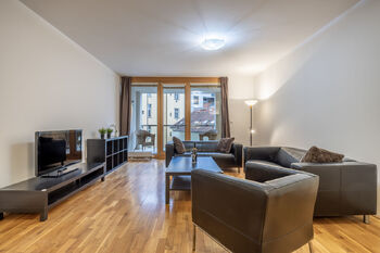Obývací pokoj - Prodej bytu 3+kk v osobním vlastnictví 99 m², Praha 3 - Žižkov