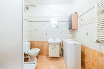 Prodej bytu 1+kk v družstevním vlastnictví 33 m², Jesenice