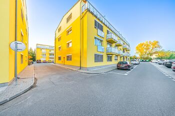 Prodej bytu 1+kk v družstevním vlastnictví 33 m², Jesenice