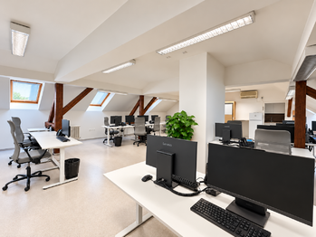Pronájem kancelářských prostor 219 m², Plzeň