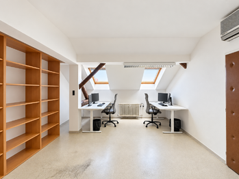 Pronájem kancelářských prostor 219 m², Plzeň