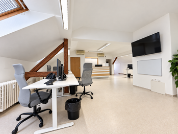 Pronájem kancelářských prostor 219 m², Plzeň