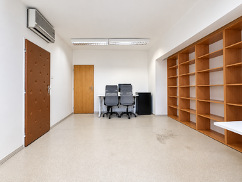 Pronájem kancelářských prostor 219 m², Plzeň
