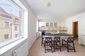 Prodej domu 330 m², Česká Lípa