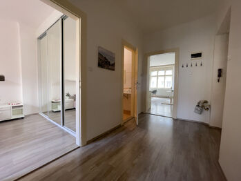 Pronájem bytu 2+kk v osobním vlastnictví 51 m², Praha 7 - Holešovice