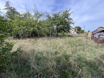 Prodej pozemku 650 m², Starý Plzenec