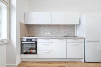 Prodej bytu 1+kk v družstevním vlastnictví 20 m², Praha 3 - Žižkov