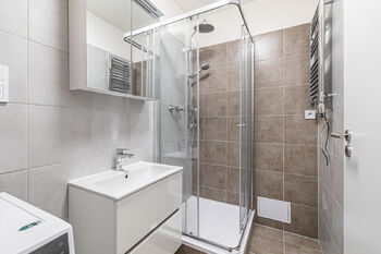 Prodej bytu 1+kk v družstevním vlastnictví 20 m², Praha 3 - Žižkov