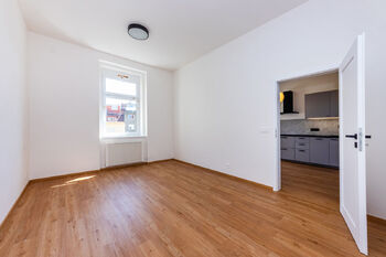 Pronájem bytu 2+kk v osobním vlastnictví 44 m², Praha 4 - Nusle