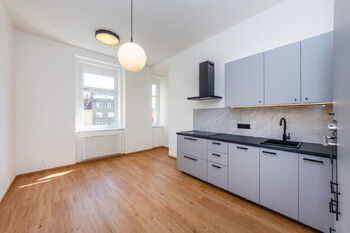 Pronájem bytu 2+kk v osobním vlastnictví 44 m², Praha 4 - Nusle