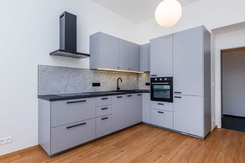 Pronájem bytu 2+kk v osobním vlastnictví 44 m², Praha 4 - Nusle