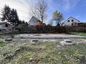 Prodej pozemku 1071 m², Biskupice