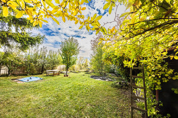 Prodej pozemku 401 m², Děčín