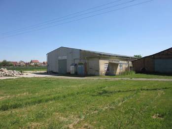 Prodej komerčního objektu (průmyslový areál), 10000 m2, Kostice