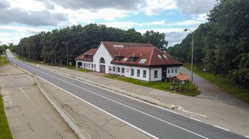 Pronájem komerčního prostoru (obchodní), 775 m2, Břeclav