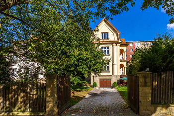 Prodej domu, 350 m2, Praha 4 - Podolí
