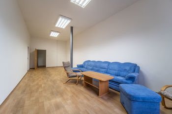 Pronájem komerčního prostoru (kanceláře), 35 m2, Český Brod