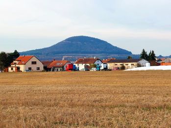 Prodej pozemku, 7061 m2, Černouček