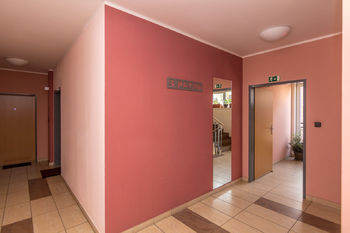 Prodej bytu 2+kk v osobním vlastnictví, 55 m2, Praha 10 - Dolní Měcholupy