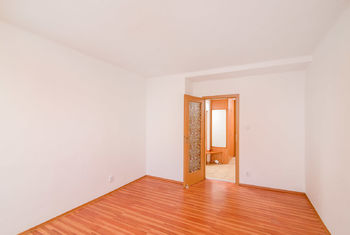 Prodej bytu 2+1 v osobním vlastnictví, 74 m2, Praha 10 - Vršovice
