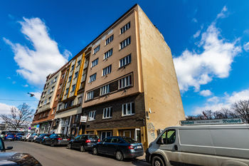 Prodej nájemního domu, 1400 m2, Plzeň