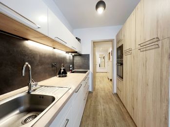 Prodej bytu 3+1 v osobním vlastnictví, 82 m2, Praha 6 - Řepy