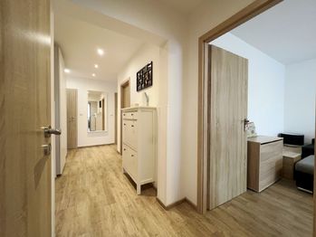 Prodej bytu 3+1 v osobním vlastnictví, 82 m2, Praha 6 - Řepy
