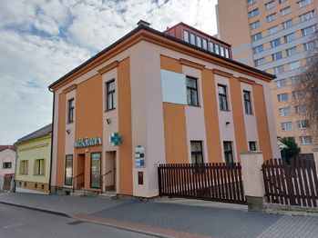 Prodej komerčního prostoru (ordinace), 141 m2, Chrudim