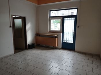 Pronájem komerčního prostoru (skladovací), 230 m2, Děčín