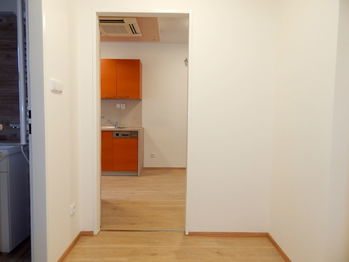 Pronájem bytu 1+1 v osobním vlastnictví, 33 m2, Žalhostice