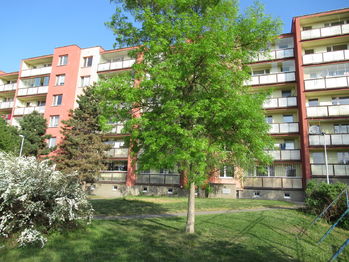 Prodej bytu 3+1 v osobním vlastnictví, 88 m2, Praha 9 - Černý Most
