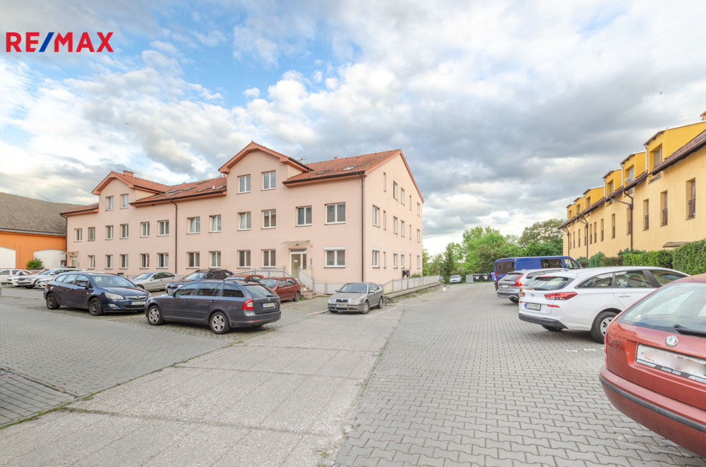 Prodej bytu 1+kk v osobním vlastnictví, 28 m2, Šestajovice