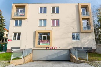 Prodej bytu 2+kk v osobním vlastnictví, 37 m2, Praha 4 - Komořany