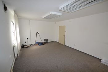 Pronájem komerčního prostoru (kanceláře), 23 m2, Brno